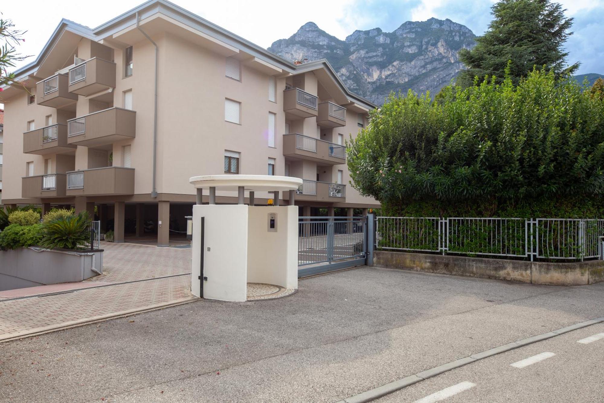 Sun & Fun Apartment - Morena Riva del Garda Exteriér fotografie
